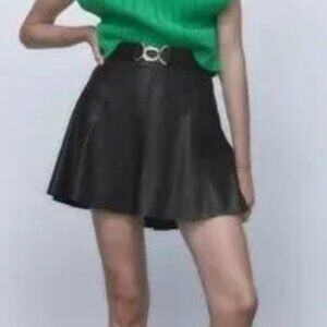 Zara Black Faux Leather Mini Skirt With Golden Buckle Belt Size M